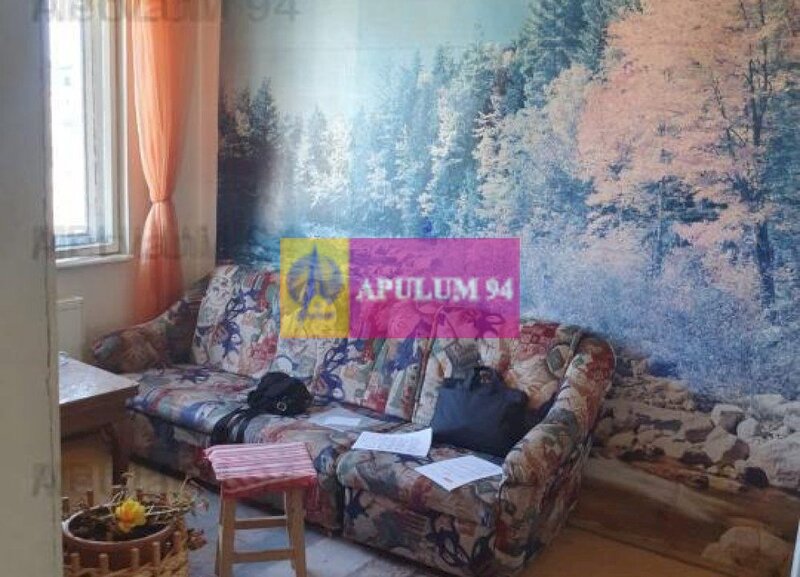 Apartament cu 3 camere de vanzare in Campina