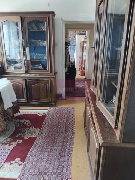 Apartament cu 3 camere de vanzare in Campina