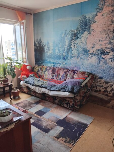 Apartament cu 3 camere de vanzare in Campina